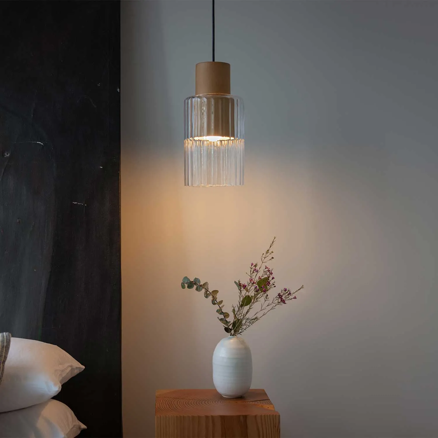 Barro - Designer glass pendant light for kitchen