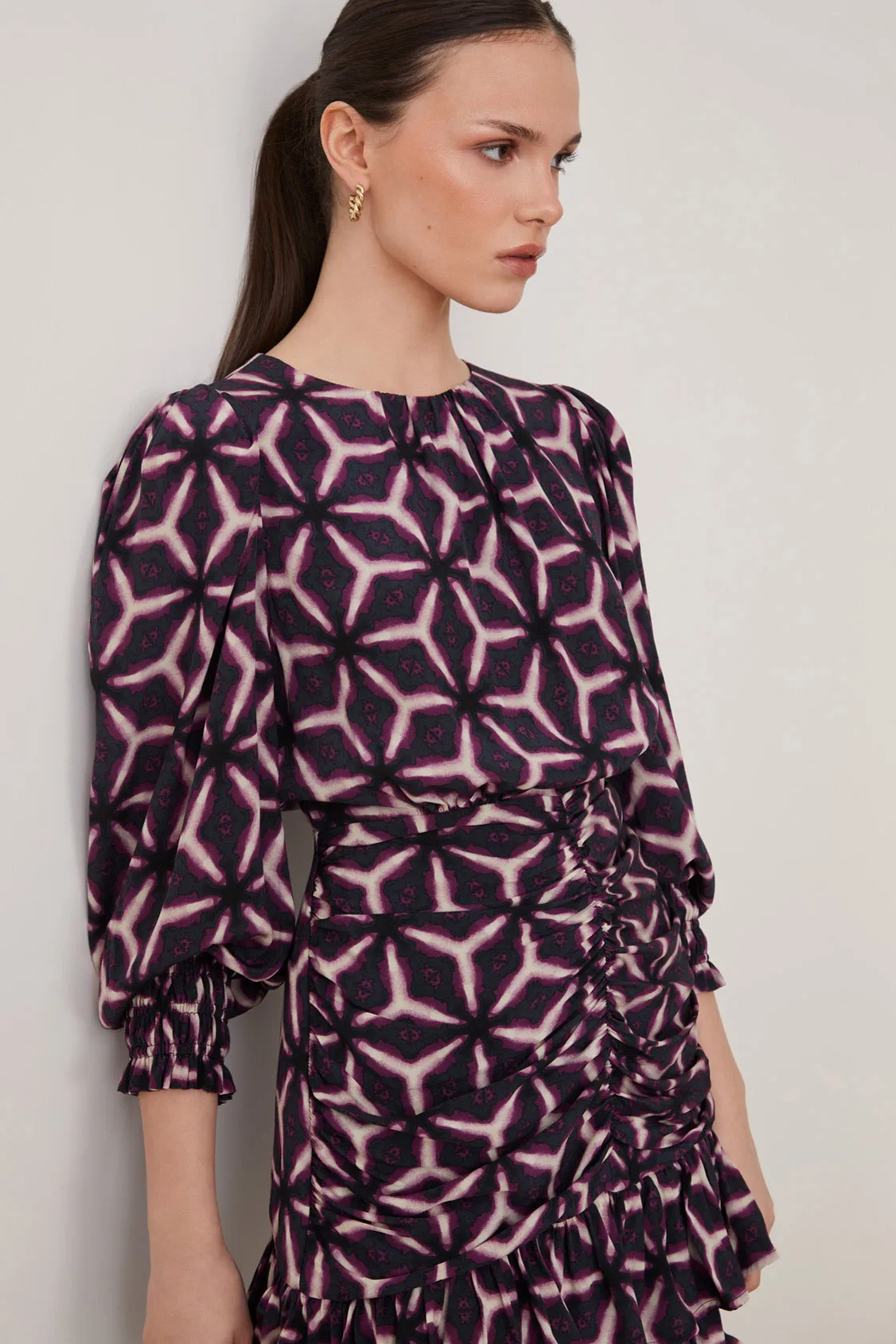 Robe courte à imprimé géométrique