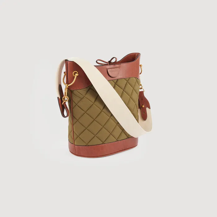 Sac seau en cuir et tissu matelassé